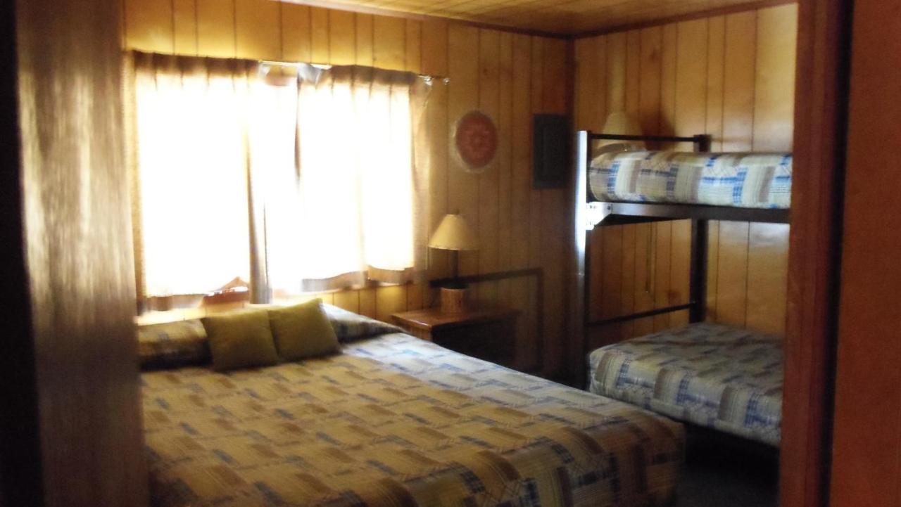 Riverbend Resort 南福克 外观 照片